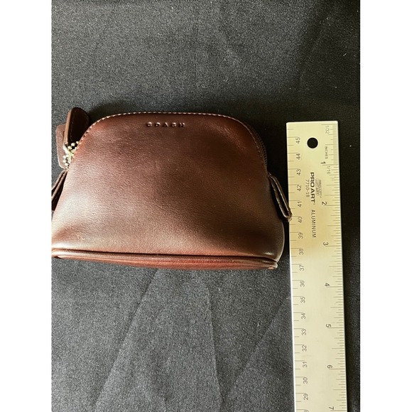 Coach Legacy Mahogany Brown Leather Cosmetic Coin Purse Vintage 90's-2000's - Picture 9 of 10